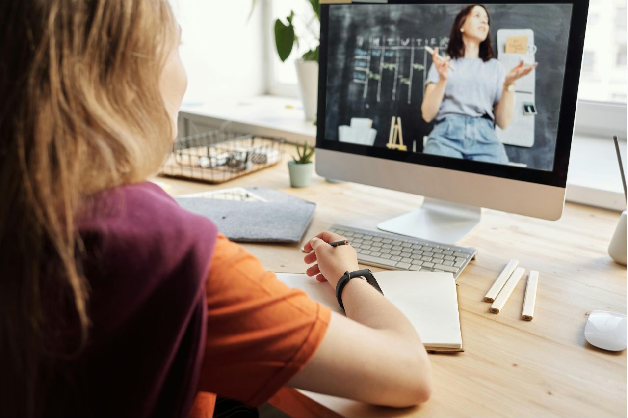 mejores estrategias de marketing digital para formación online